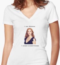 I am Donna. I know Everything - SUITS Women's Fitted V-Neck T-Shirt