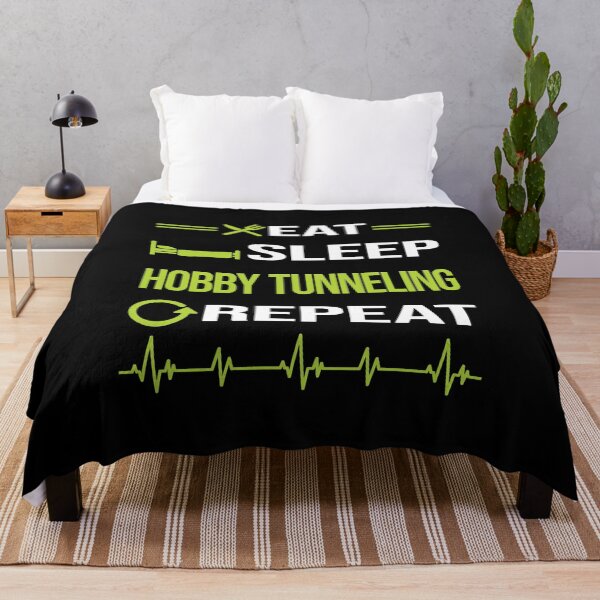 Aperçu de l'œuvre Drôle Manger Dormir Répéter Hobby Tunneling créée et vendue par HappyTshirt1239.