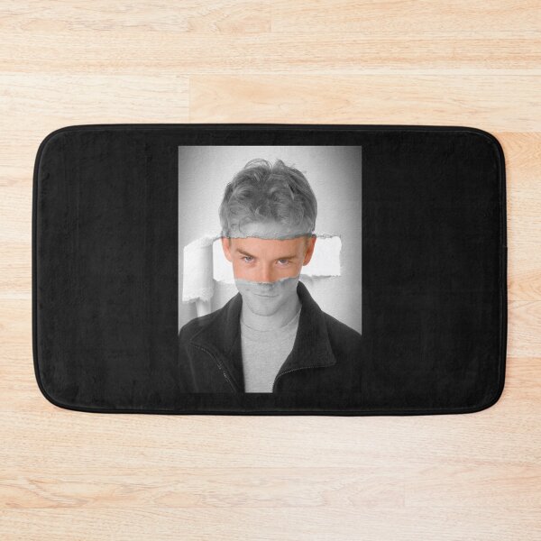 Item preview, Francis, Malcolm au milieu  classique designed and sold by TheNimscf.