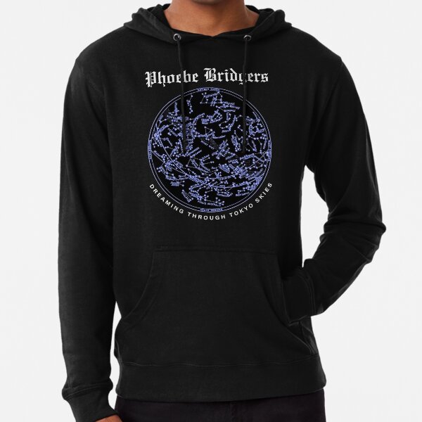 Aperçu de l'œuvre phoebe bridgers tokyo skies - Rêver à travers le ciel de tokyo créée et vendue par Veta-Shop ®.