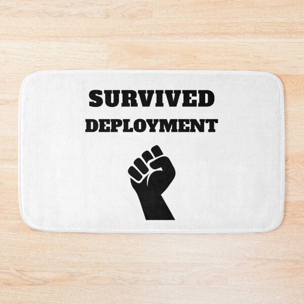 Artikelvorschau, Survived Deployment, Fight Fist, Survived Release, Software in Produktion, Software Engineer, Software Developer Survivor, Informatik, Programmierhumor, Licht entworfen und verkauft von Max-Wear.