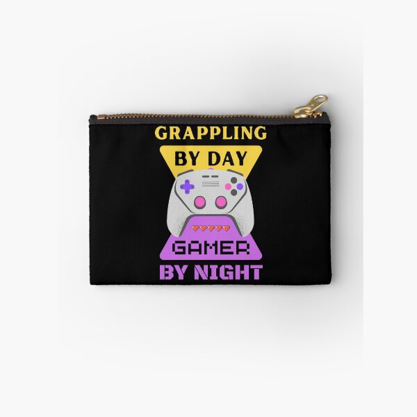 Aperçu de l'œuvre Grappling de jour Gamer de nuit créée et vendue par 9N20.