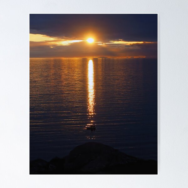Aperçu de l'œuvre Coucher Soleil Bateau Or Lumière Achmelvich West Highland Ecosse créée et vendue par OBTImaging.