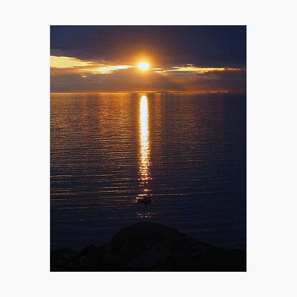 Artikelvorschau, Sunset Boat Gold Light Achmelvich West Highland Schottland entworfen und verkauft von OBTImaging.