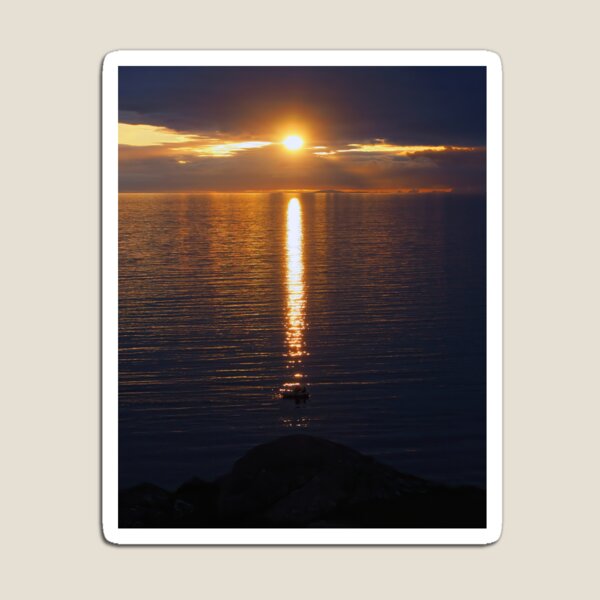 Aperçu de l'œuvre Coucher Soleil Bateau Or Lumière Achmelvich West Highland Ecosse créée et vendue par OBTImaging.