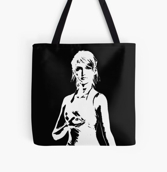 Vista previa del artículo con la obra «Weathered Lunafreya Final Fantasy XV», diseñado y vendido por TortillaChief.