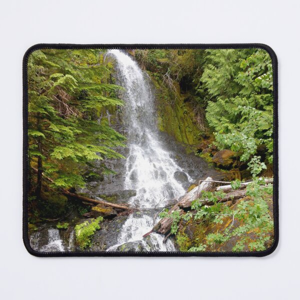 Artikelvorschau, Wasserfall (Mt Rainier) entworfen und verkauft von Esmeraldas2.
