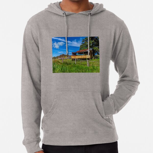 The old farm house Lightweight Hoodie