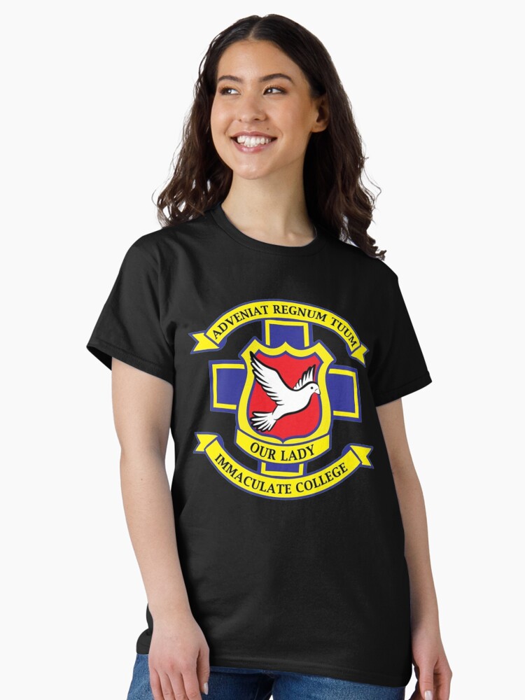 Imagen 2 de 7, Camiseta clásica con la obra Derry Girls, diseñada y vendida por TheOddiity.