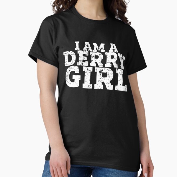 Vista previa del artículo con la obra «Derry Girls», diseñado y vendido por TheOddiity.
