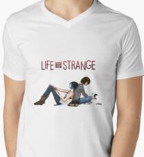 life is strange Men's V-Neck T-Shirt