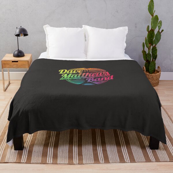Aperçu de l'œuvre DMLOGO Dave Matthews Band Rainbow T-shirt classique créée et vendue par MaximilianUllri.