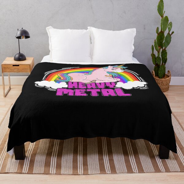 Artikelvorschau, Heavy-Metal-Einhorn-Klassiker-T-Shirt-Kopie entworfen und verkauft von MaryBird12.