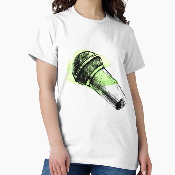 Item preview, Mikrofon designed and sold by IconqueVintage8.