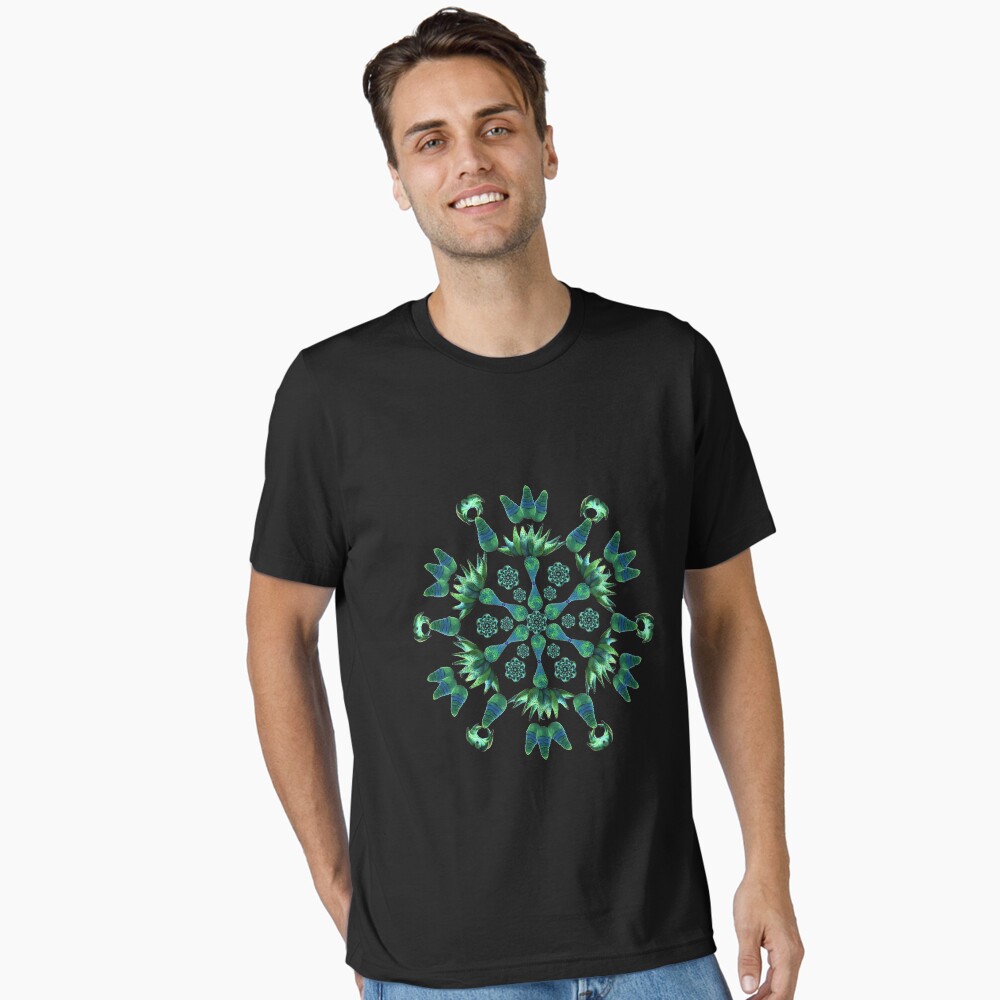 Aperçu de l'œuvre T-shirt essentiel créée et vendue par soosie999.