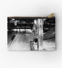 Stilts Studio Pouch