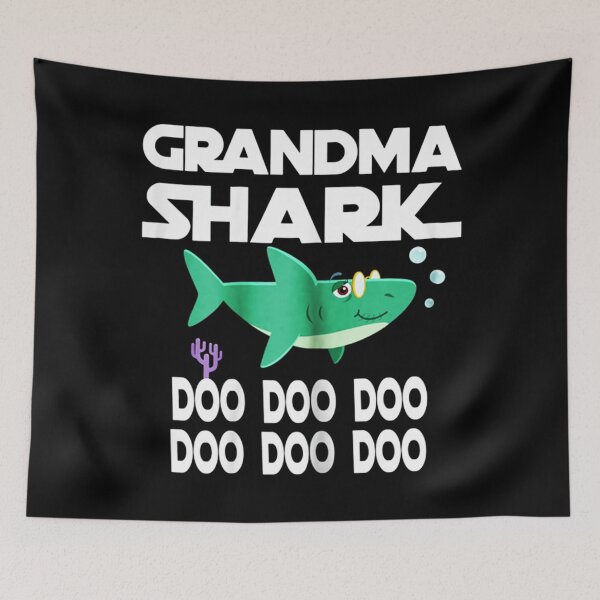 Aperçu de l'œuvre Grand-mère, requin, doo, doo, doo . classique créée et vendue par virtslepatla.