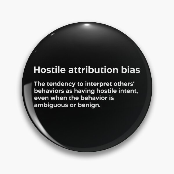 Aperçu de l'œuvre Biais d'attribution hostile blanc créée et vendue par EdimQuotes.