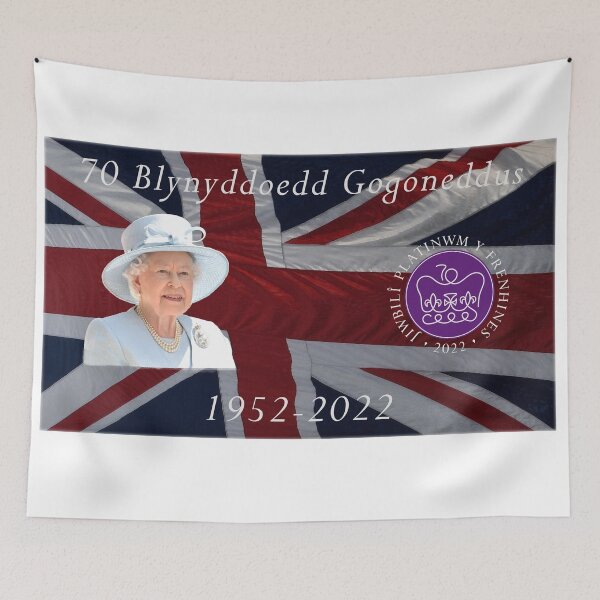 Item preview, 70 Mlynedd Gogoneddus, Cynllun Jiwbilî Platinwm Cymraeg Fersiwn-70 Glorious Years, Platinum Jubilee design Welsh Version designed and sold by Duncan Day.