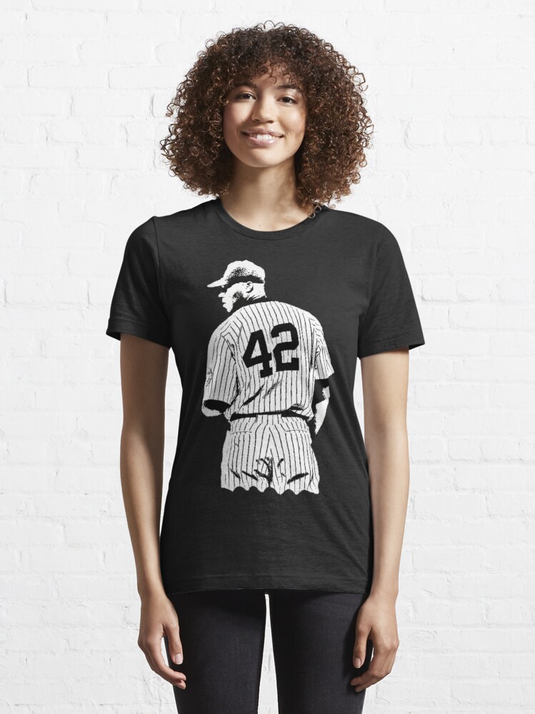 42 Mariano Rivera Classic Art Essential T-Shirt Unisex - TeebyHumans