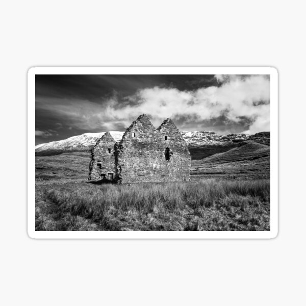 Calda House, Mono. Sticker