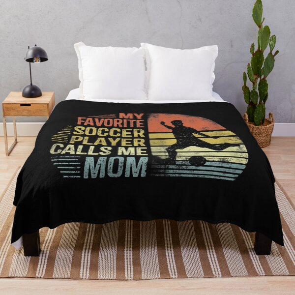 Artikelvorschau, Womens My Favorite Soccer Player Calls Me Mom Shirt Mama Gifts entworfen und verkauft von Mitzi12312.