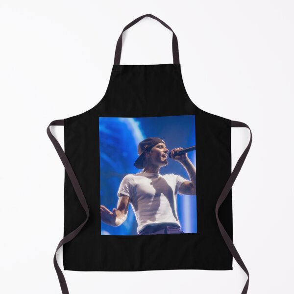Item preview, glow up singing designed and sold by ThienKimRF.