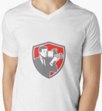 Video Cameraman Shooting Vintage Shield Retro Men's V-Neck T-Shirt