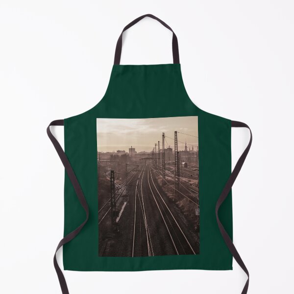 Item preview, Eisenbahn zur nebligen Metropole Premium Rundhals-Shirt designed and sold by WallArtyz.
