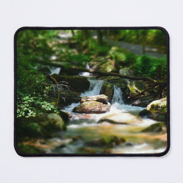 Aperçu de l'œuvre Mountain Streams créée et vendue par Craig Kauzmann.