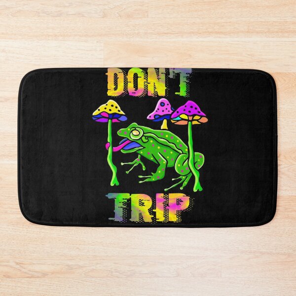 Aperçu de l'œuvre Dont Trip Rave Psytrance Trippy Frog Champignon psychédélique créée et vendue par Dressed For  Duty.