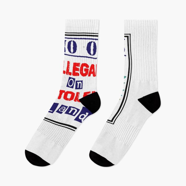 Artikelvorschau, Lustige Geschenke für niemanden ist illegal auf gestohlenem Land Retro Vintage entworfen und verkauft von Kyleprosacco.