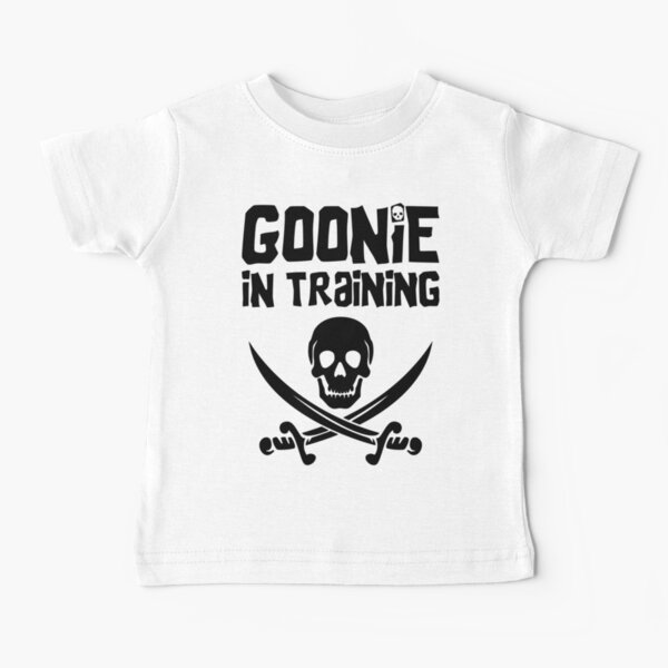 Pirates Gold Sword and Skull Pirate Pride' Maternity T-Shirt