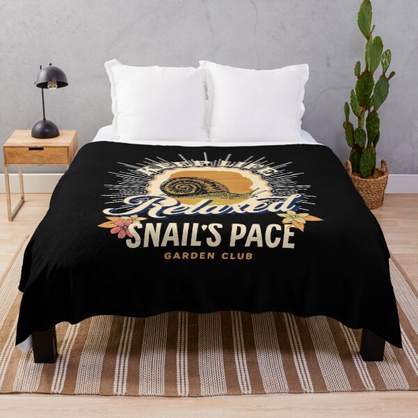 Artikelvorschau, Halten Sie das Leben entspannt - Snail's Pace Garden Club Vintage entworfen und verkauft von Vintustration.