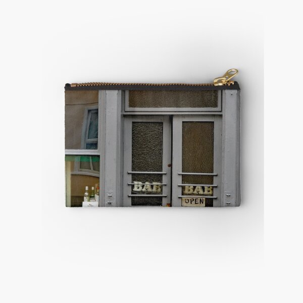 Item preview, Pubs de Irlanda ~ Healy's Pub designed and sold by PubsofIreland.