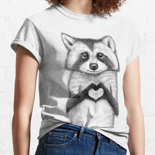 Raccoon with heart Classic T-Shirt