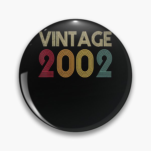 Artikelvorschau, Jahrgang 2002 20. Geburtstag Geschenk Männer Frauen 20 Jahre alt T-Shirt entworfen und verkauft von pinkeyatur.