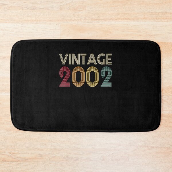 Artikelvorschau, Jahrgang 2002 20. Geburtstag Geschenk Männer Frauen 20 Jahre alt T-Shirt entworfen und verkauft von pinkeyatur.