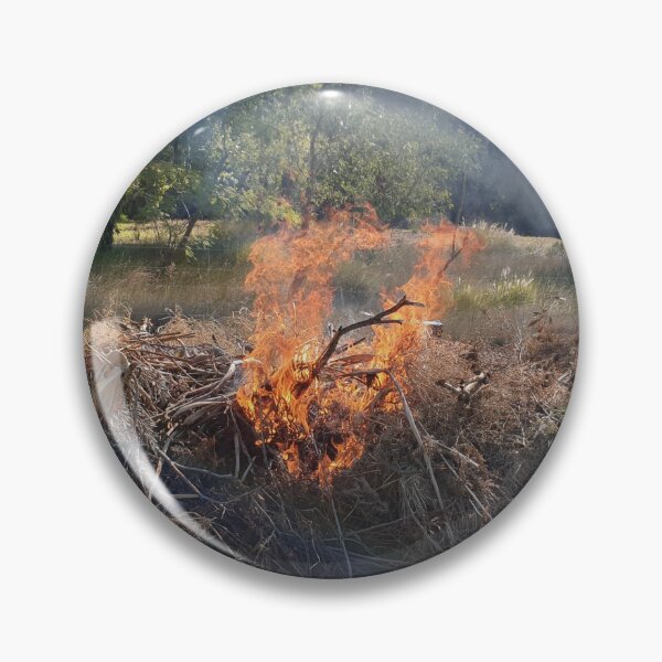 Item preview, El fuego comienza. designed and sold by WhoRayShirts.