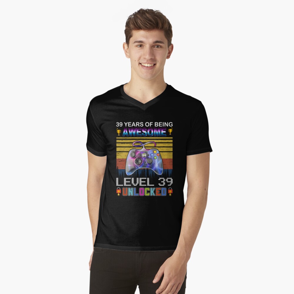  Level 39 Unlocked 39 Years Old Gamer 39th Birthday Gaming  T-Shirt : Clothing, Shoes & Jewelry