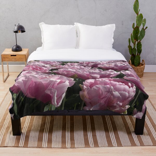 Aperçu de l'œuvre Le floral est un pouvoir créée et vendue par MakingForYou.