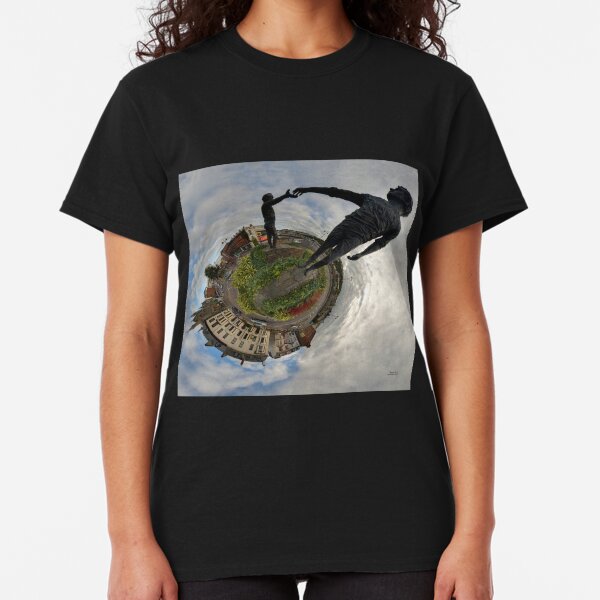 Hands Across the Divide, Derry Classic T-Shirt