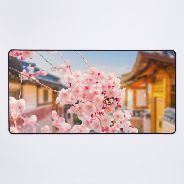 Vista previa del artículo con la obra «Calle de Corea del Sur con ramas de cerezos en flor», diseñado y vendido por DiverseVisionsHarmony.