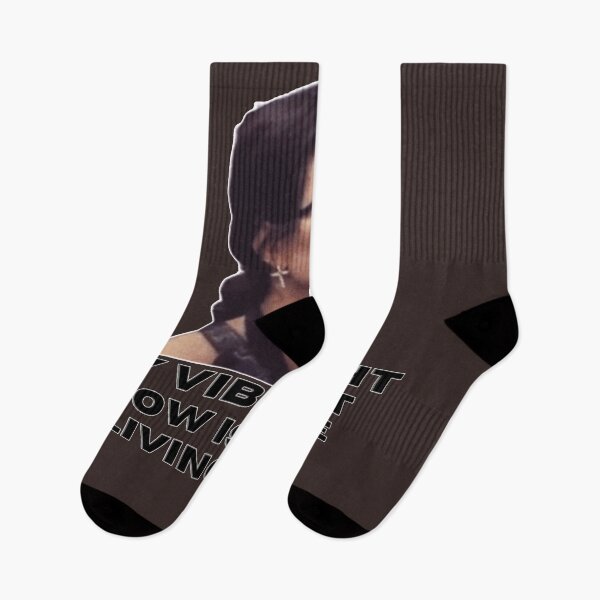 Aperçu de l'œuvre Juste vivre la vie - Kourtney Kardashian T-shirt classique créée et vendue par JACQUELINEMON.