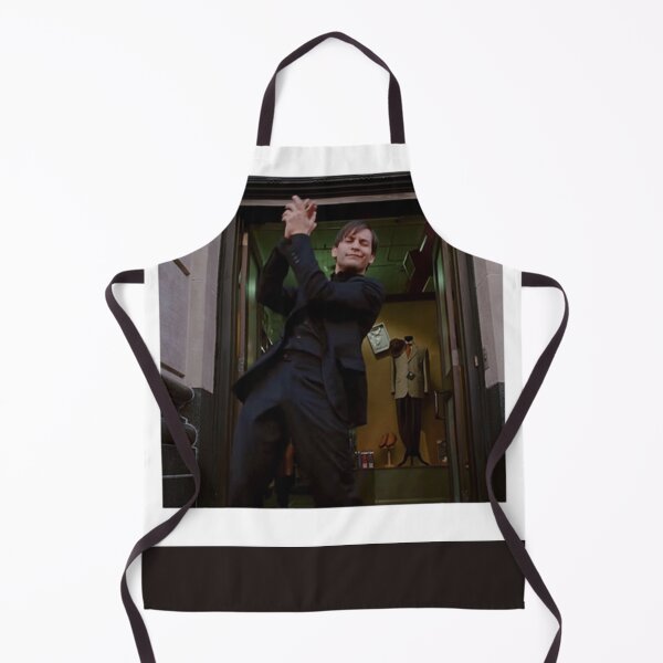 Artikelvorschau, Klatschen Sie mit Mr. Maguire Classic T-Shirt entworfen und verkauft von WADESUMNER.