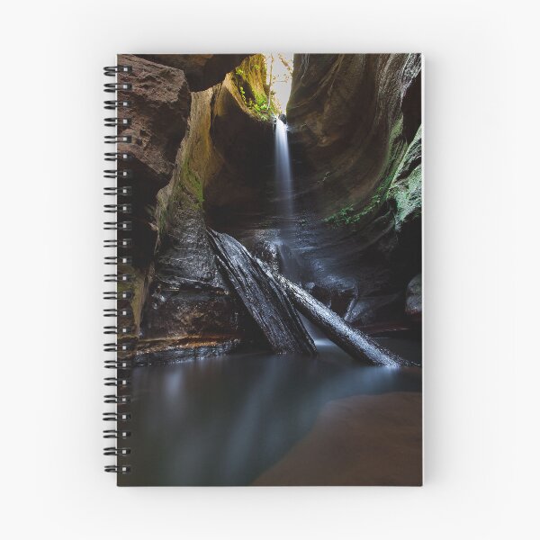 Artikelvorschau, Secret Canyon Waterfall - Blue Mountains, Australia. entworfen und verkauft von Lightwave Art Photography.