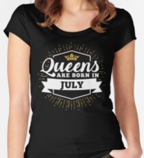 Queens are born in July Women's Fitted Scoop T-Shirt