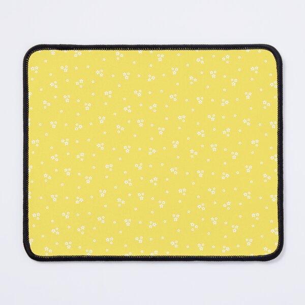 Aperçu de l'œuvre Petites fleurs crème sur motif jaune créée et vendue par Calislahn.