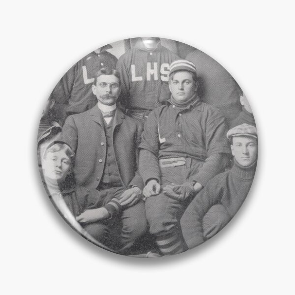 Artikelvorschau, Antikes Baseballteam-Foto 1902 mit schwarzem Spieler viktorianisch/edwardianisch entworfen und verkauft von Candlewood Museum & Gift Shoppe.