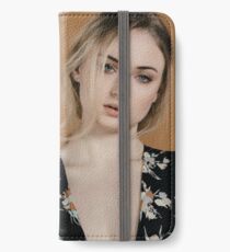 Celebrity: Sophie Turner iPhone Wallet/Case/Skin
